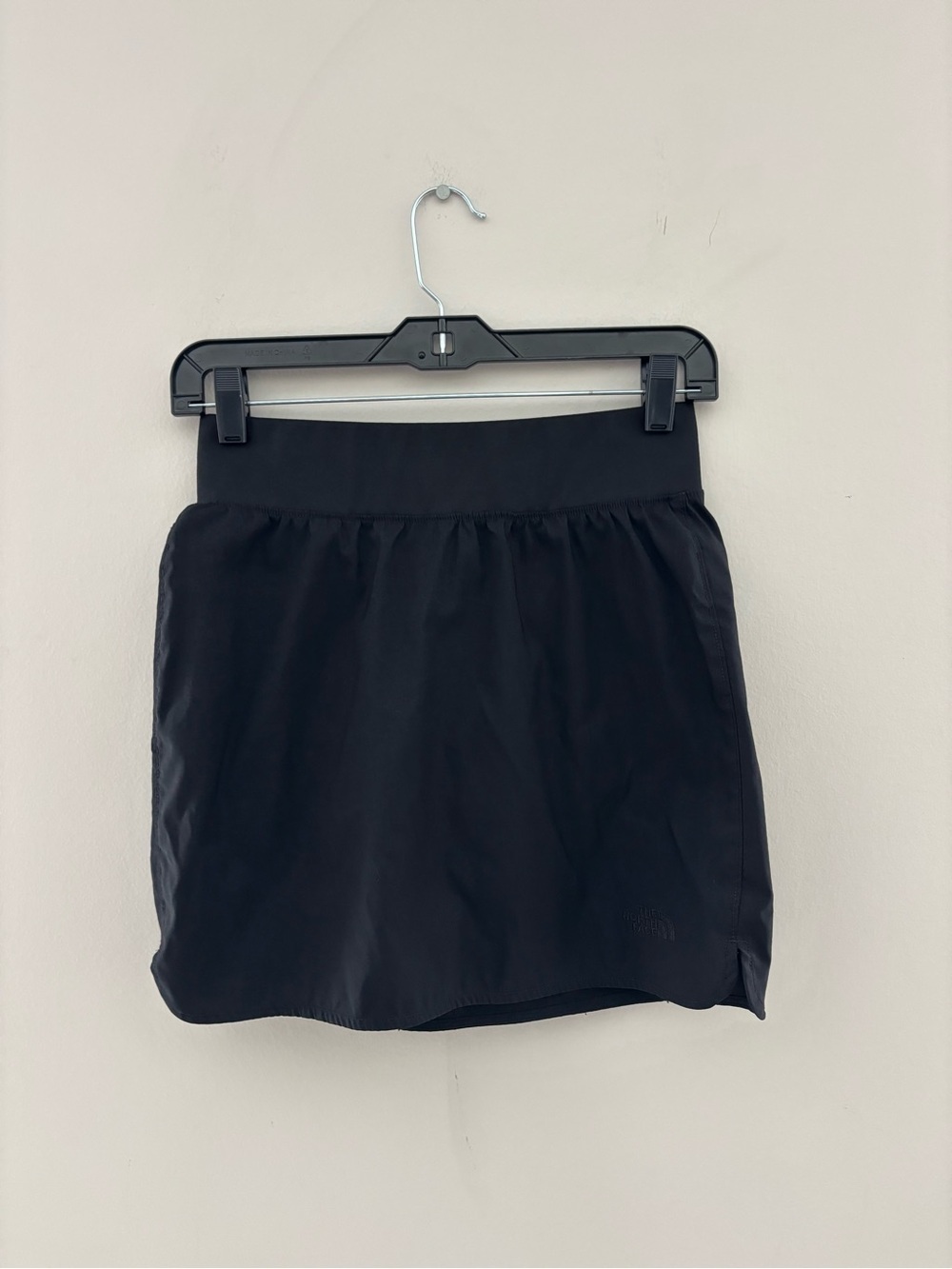 The North Face Black Athletic Skort Women's Small Built In Shorts Hiking Golf